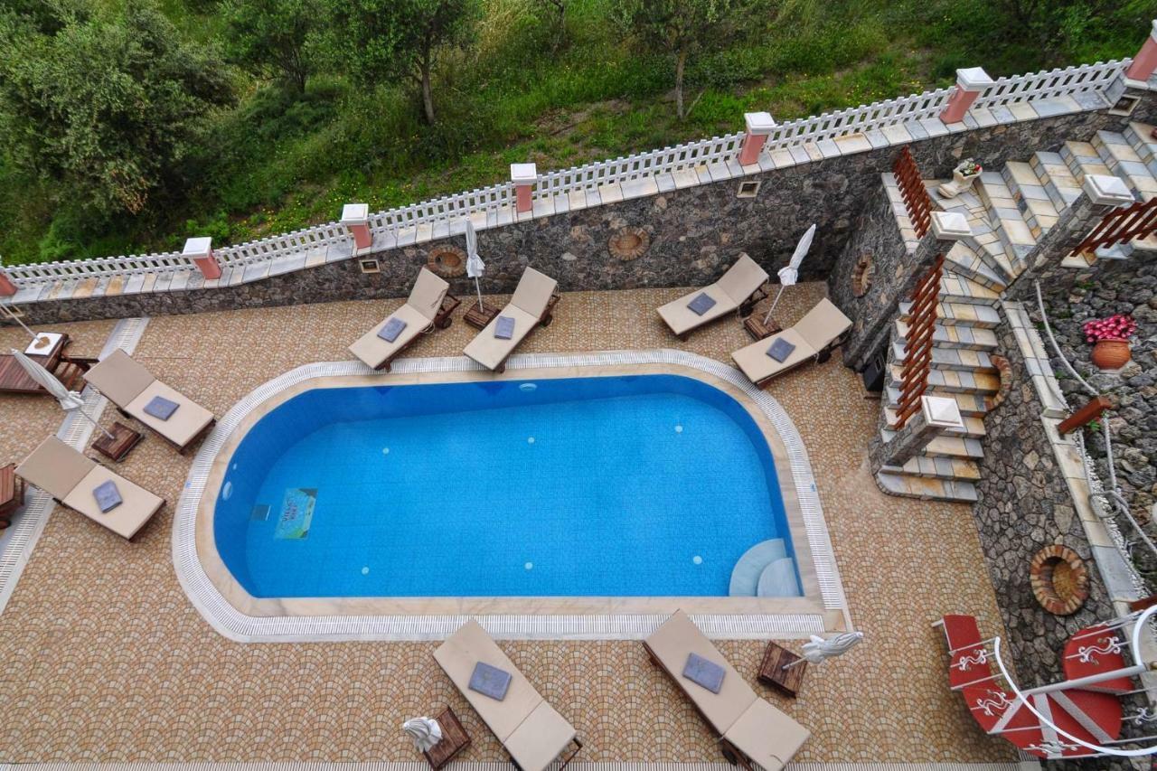 Angela Pool Apartments 아기오스 게오르기오스 파곤 외부 사진